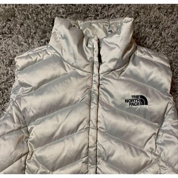 The North Face 550 Down Puffer Aconcagua Lunar Ice Gray VEST Jacket sz M WORN 1 - Picture 3 of 7